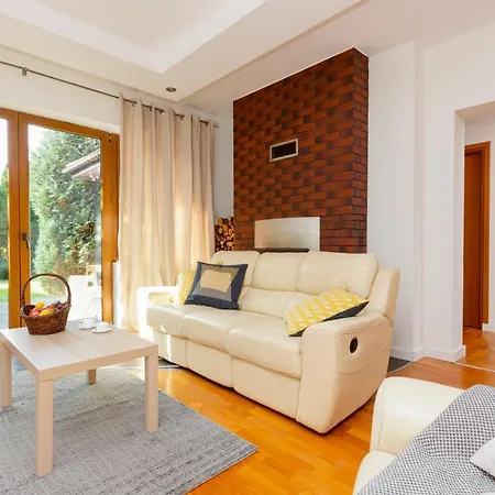 House Cinema Experience Warsaw By Renters