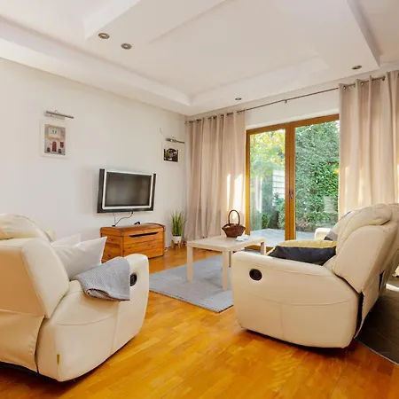 فندق House Cinema Experience Warsaw By Renters Michałowice